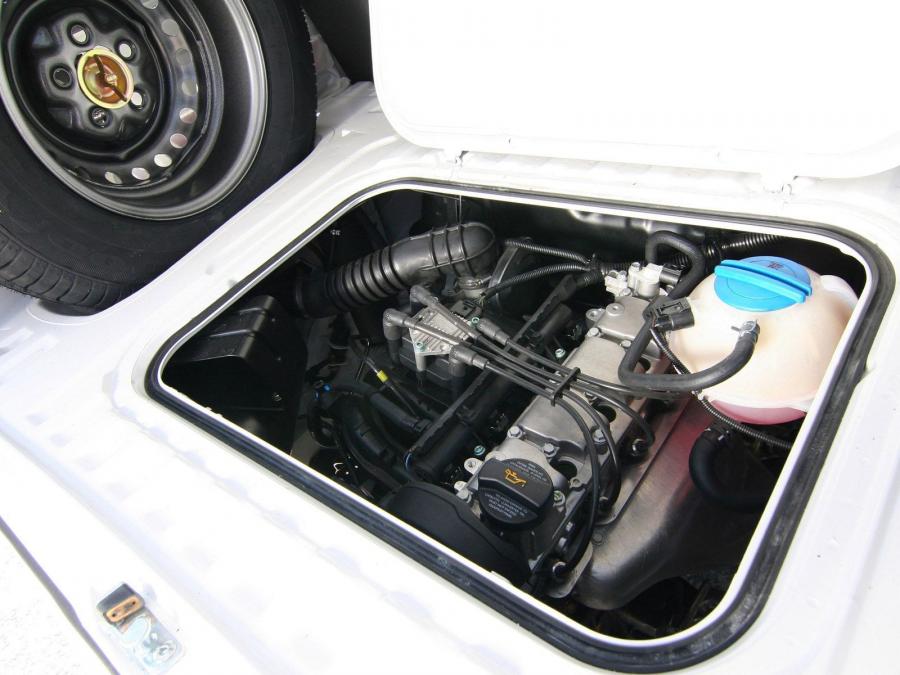  Volkswagen Kombi 2006 года  (фото 3 из 8)
